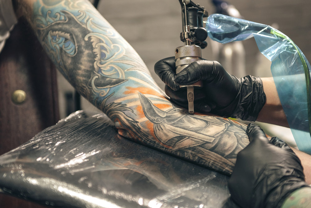 Картинки по запросу "тату мастер"